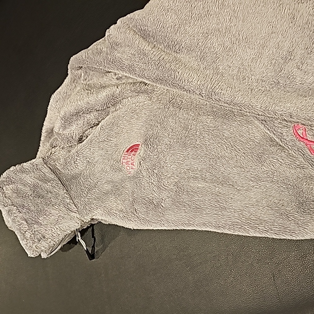 Ladies North Face fleece jacket - Picture 3 of 6